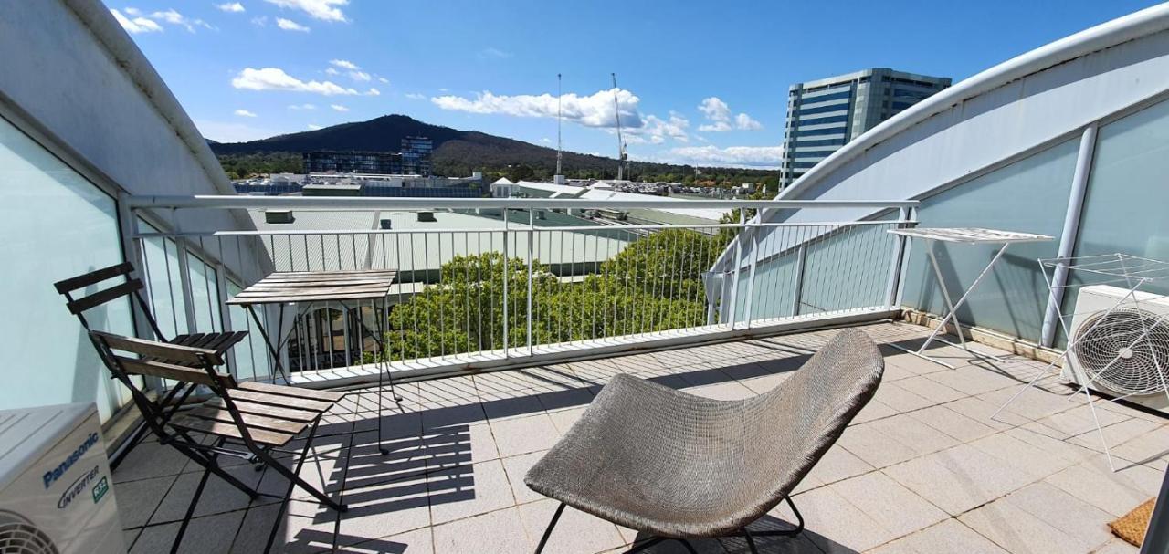 Dana-Cozy Private Room In Shared Central Apt-Rm 2 Canberra Exterior photo
